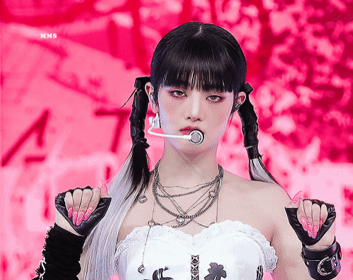 [잡담] 생각나서 톰보이 무대들 보는데 민니 진짜 예쁘다ㅠㅠㅠㅠ | 인스티즈