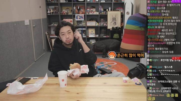 맥도날드X뉴진스 팬아트에 낚인 이말년 | 인스티즈