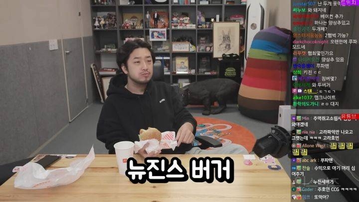 맥도날드X뉴진스 팬아트에 낚인 이말년 | 인스티즈