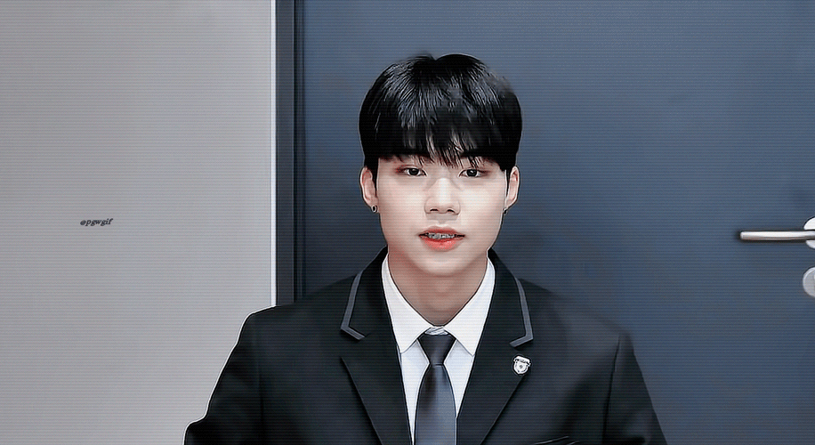 [잡담] 지금 애기 건욱부터 좋아하는 내가 승자다 | 인스티즈