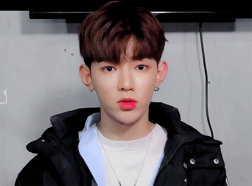 [잡담] 장하오 헤어 뭐가 제일 이쁜거 같아?? | 인스티즈