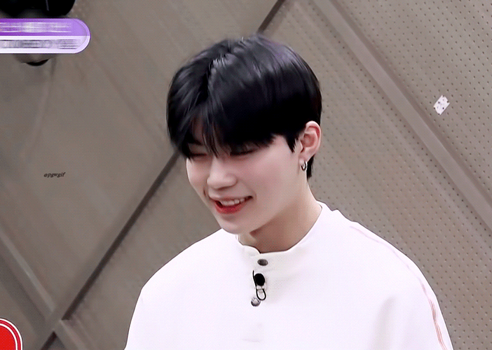 [잡담] 건욱이 짤 보고 힐링해야지 | 인스티즈