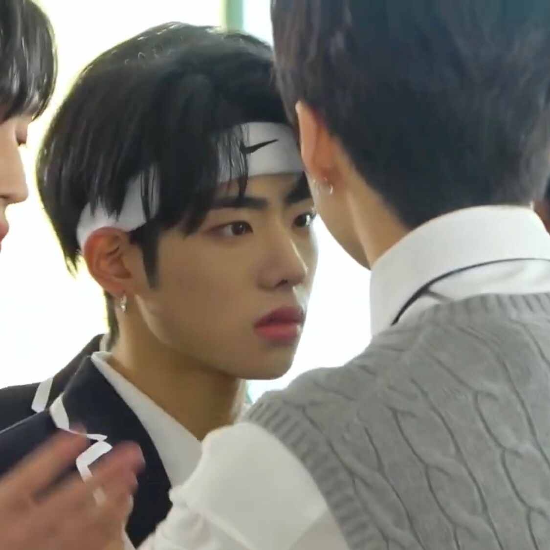 [잡담] 소년판타지 뮤비에서 쎈척하다가 쫄은 민서...😎 | 인스티즈