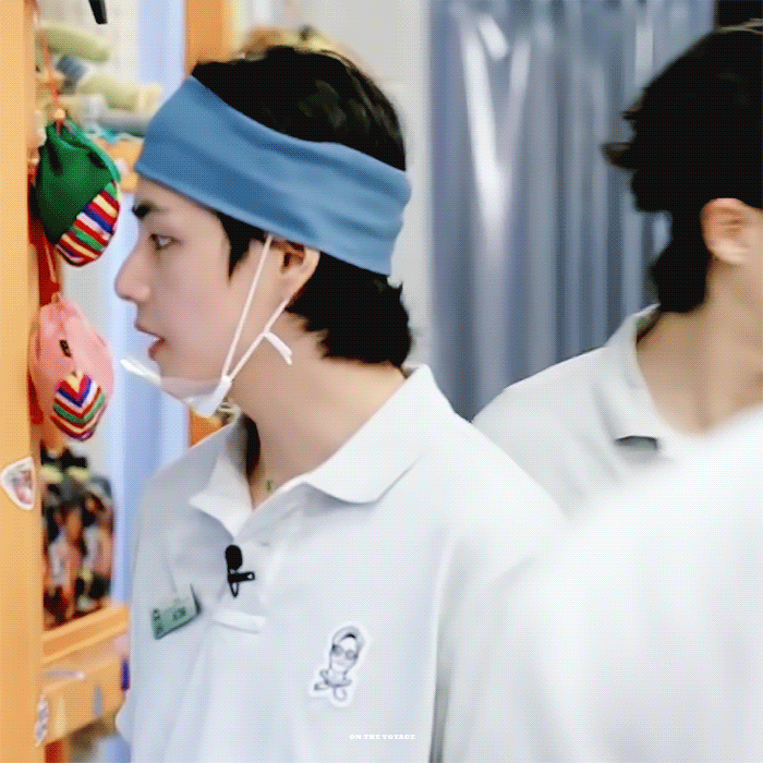 [잡담] 아니 뷔 식당 위생마크스하고 잘생긴거 어이없다 | 인스티즈