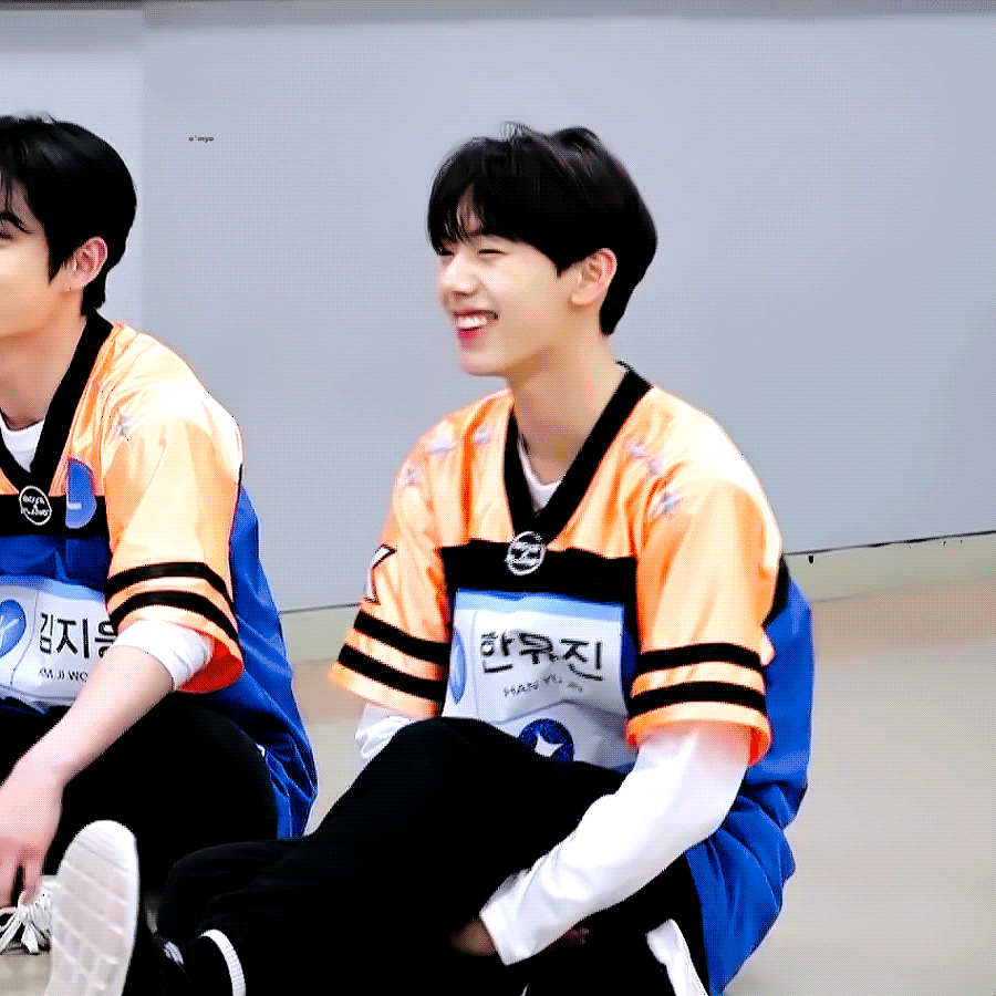 [잡담] 그냥 불쑥 한 번씩 이 남자들 데뷔하면 어떨까 생각하는데 | 인스티즈