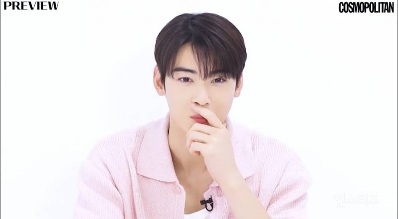 [잡담] 아니 이 얼굴로 영업 하는 거 솔직히 반칙 아님 ? | 인스티즈