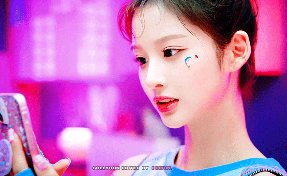 [잡담] 데뷔하고 두번째로 보는 설윤 헤어스타일 | 인스티즈