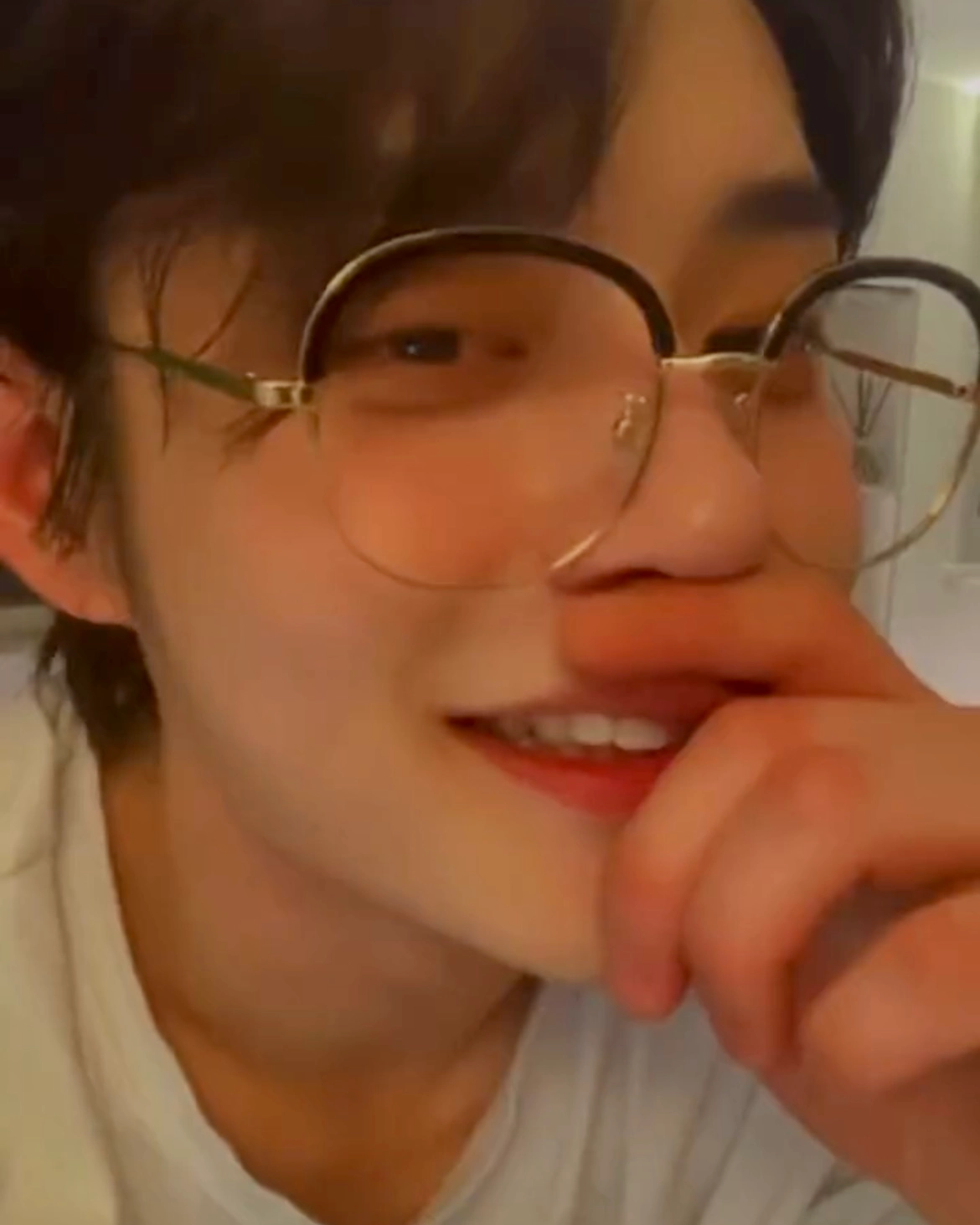 [잡담] 이게 어케 같은사람 | 인스티즈