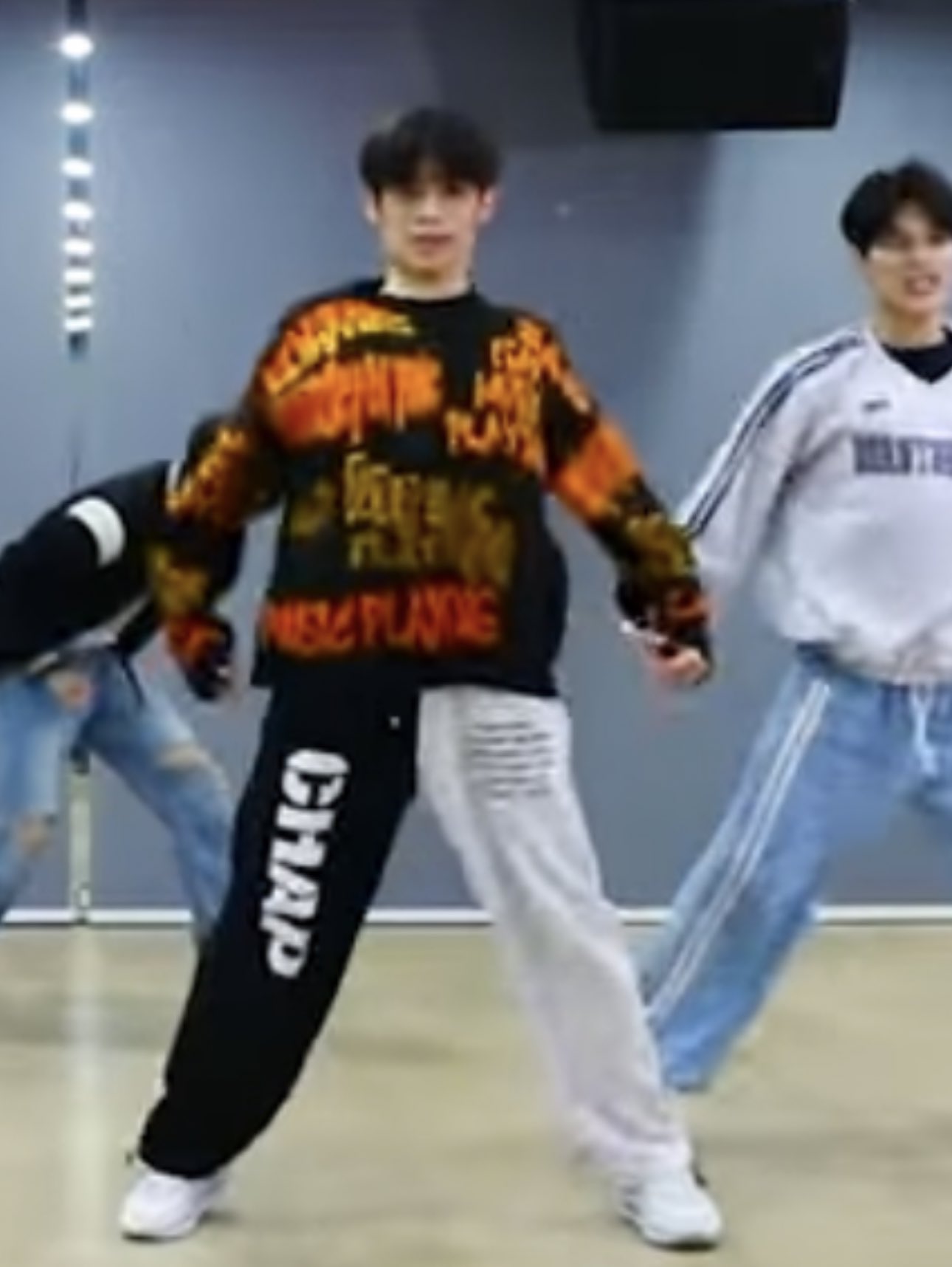 [잡담] 태래의 E 성향은 옷에서 뿜어져나옴 | 인스티즈