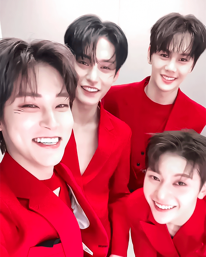 [잡담] 지웅이 웃으니까 눈 짝짝이 되네 | 인스티즈