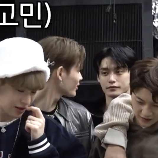 [잡담] 김지웅 문정현 이 조합은 또 뭐임? | 인스티즈