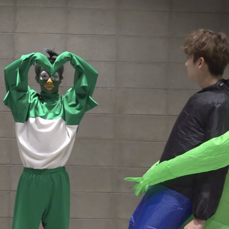 [잡담] 더보이즈 앵큐리버드 분장 웃긴데 너무 귀엽네 ㅋㅋㅋㅋㅋㅋㅋㅋㅋㅋㅋ | 인스티즈