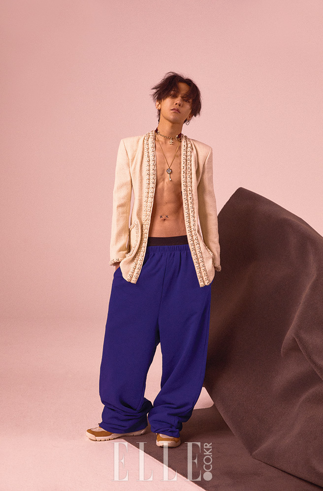 [잡담] 지디 화보는 믿고본다..🫠🫠 하퍼스바자 4월호 예판 언제뜸ㅠㅠ? | 인스티즈