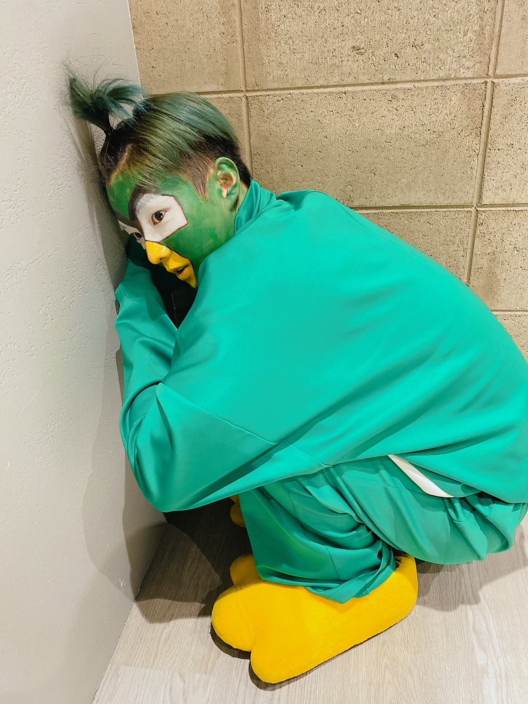 [잡담] 더보이즈 앵큐리버드 분장 웃긴데 너무 귀엽네 ㅋㅋㅋㅋㅋㅋㅋㅋㅋㅋㅋ | 인스티즈