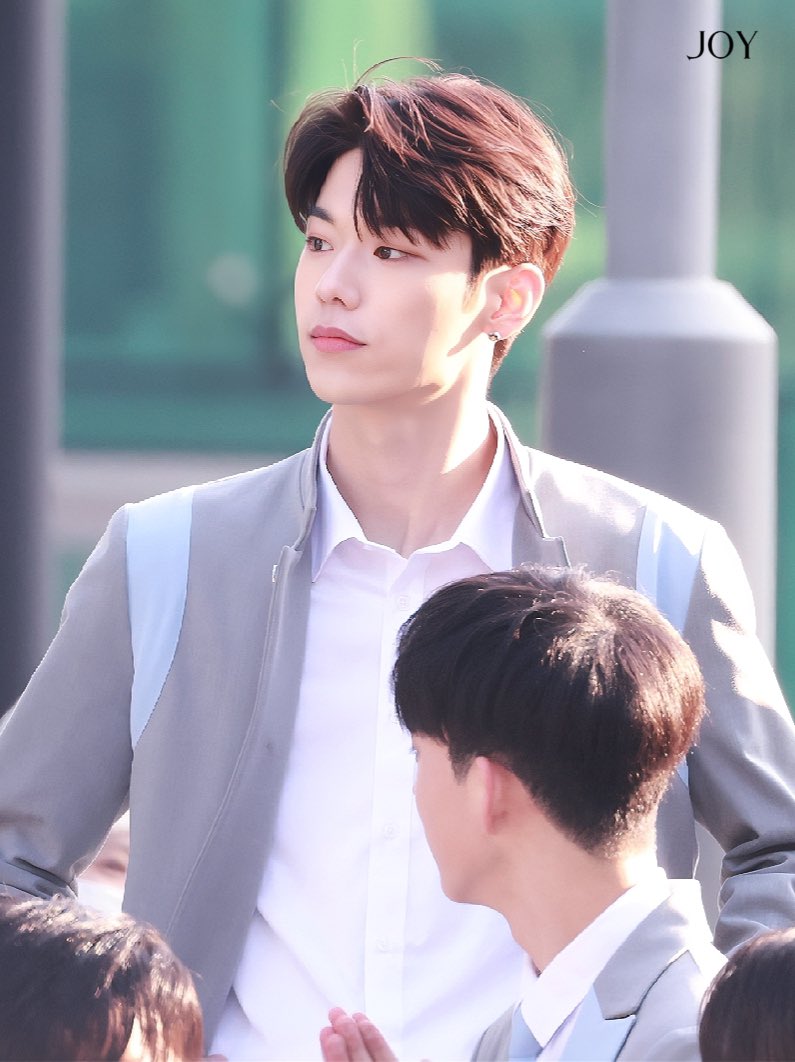 [잡담] 김지웅 이정현 투픽 엉엉 우는중.. | 인스티즈