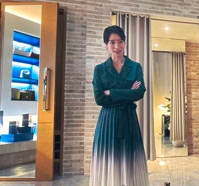 더글로리 연진이 드레스 같다는 한 여돌 커스텀 마이크 | 인스티즈