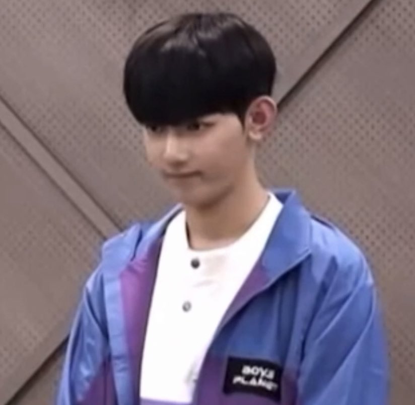 [잡담] 그래서 장하오 여권 뺏었대? | 인스티즈