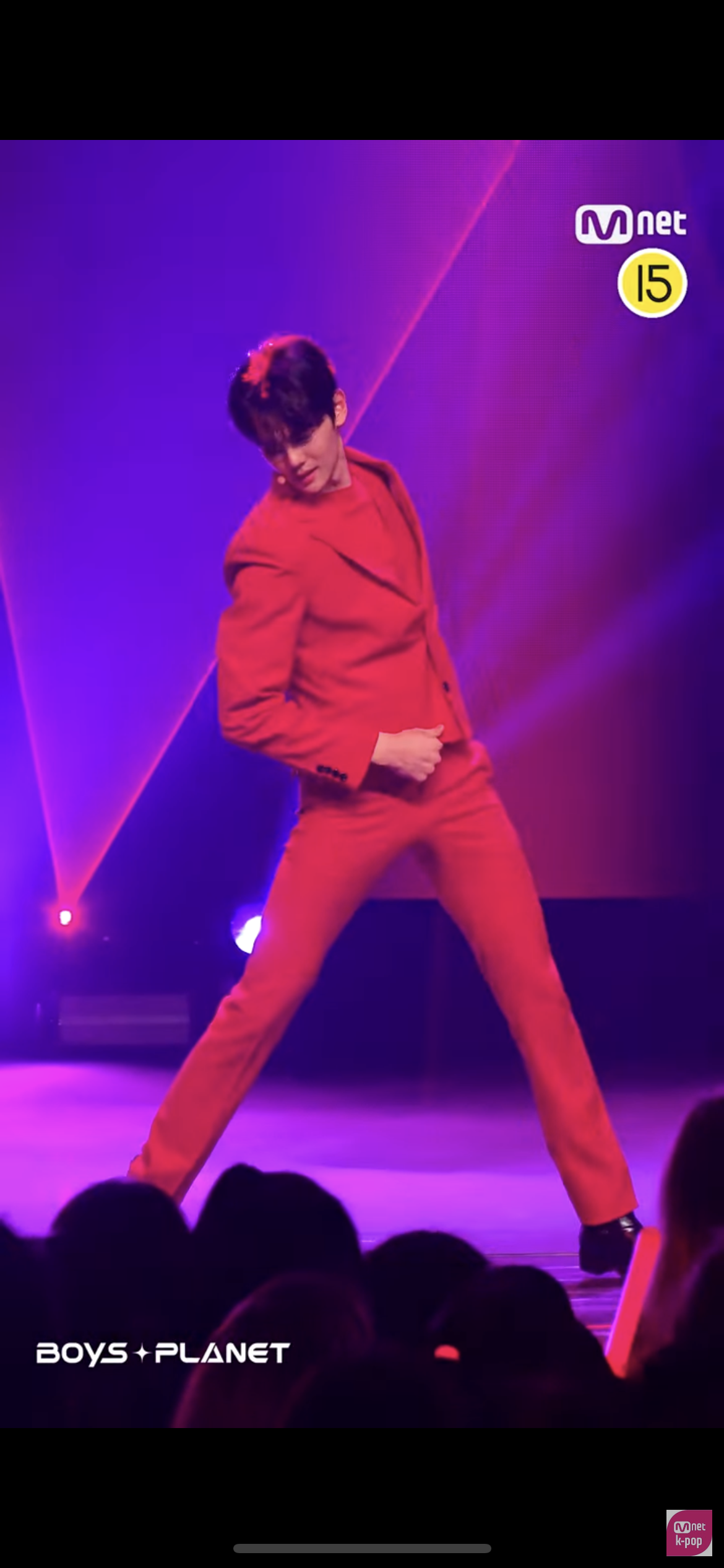 [잡담] 와 김규빈 다리가 스스로 컨트롤 가능한 길이임...? | 인스티즈