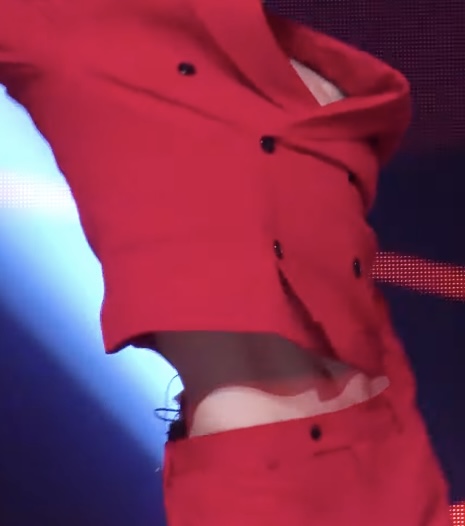 [잡담] 석매튜 뱃살은 다 볼따구로 갔나… | 인스티즈