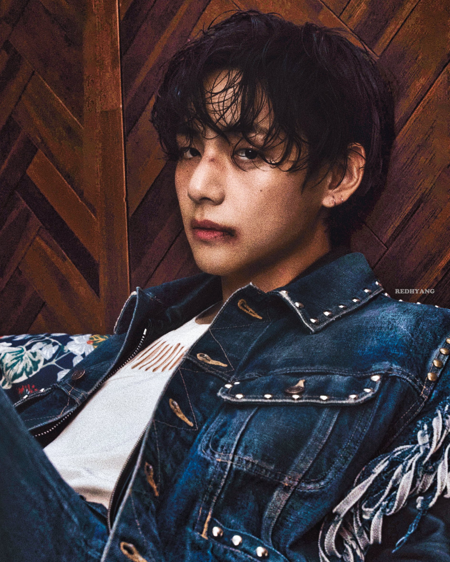 [잡담] 방탄 뷔 같은 사람 보면 아이돌은 확실히 눈빛 잘 쓰는게 중요하구나를 느낌 | 인스티즈