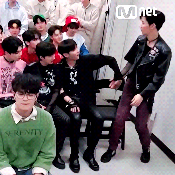 [잡담] 1위하고 하오는 얼떨떨한 와중에 ㅋㅋ | 인스티즈