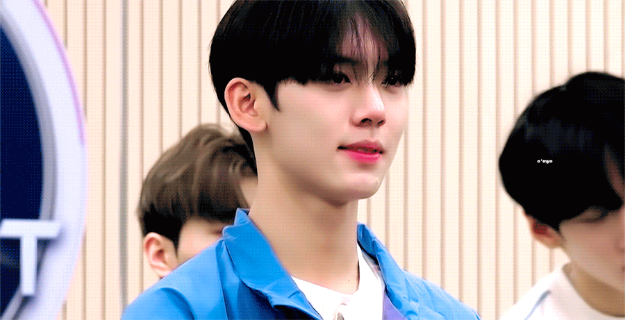 [잡담] 유진이 칭찬 듣고 울컥하는거 보니까 칭찬감옥에 가두고 싶음... | 인스티즈