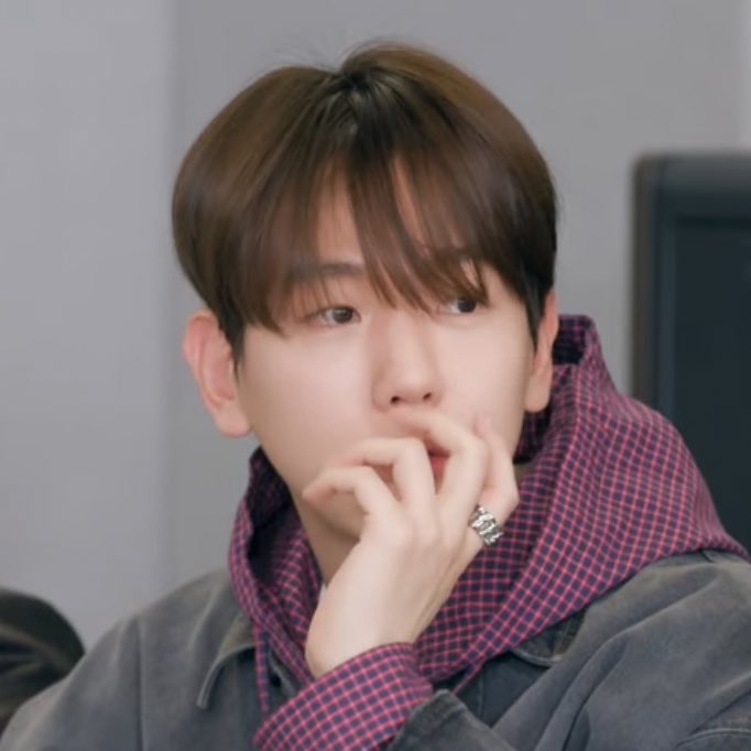 [잡담] 32살이 맞을까 | 인스티즈