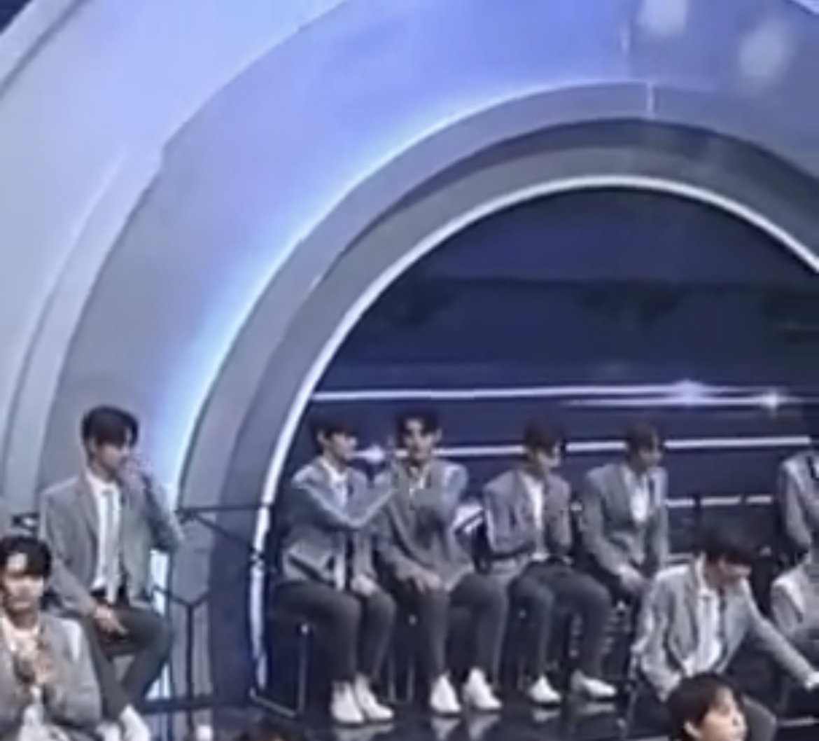 [잡담] 규빈 지웅 개친하다 | 인스티즈