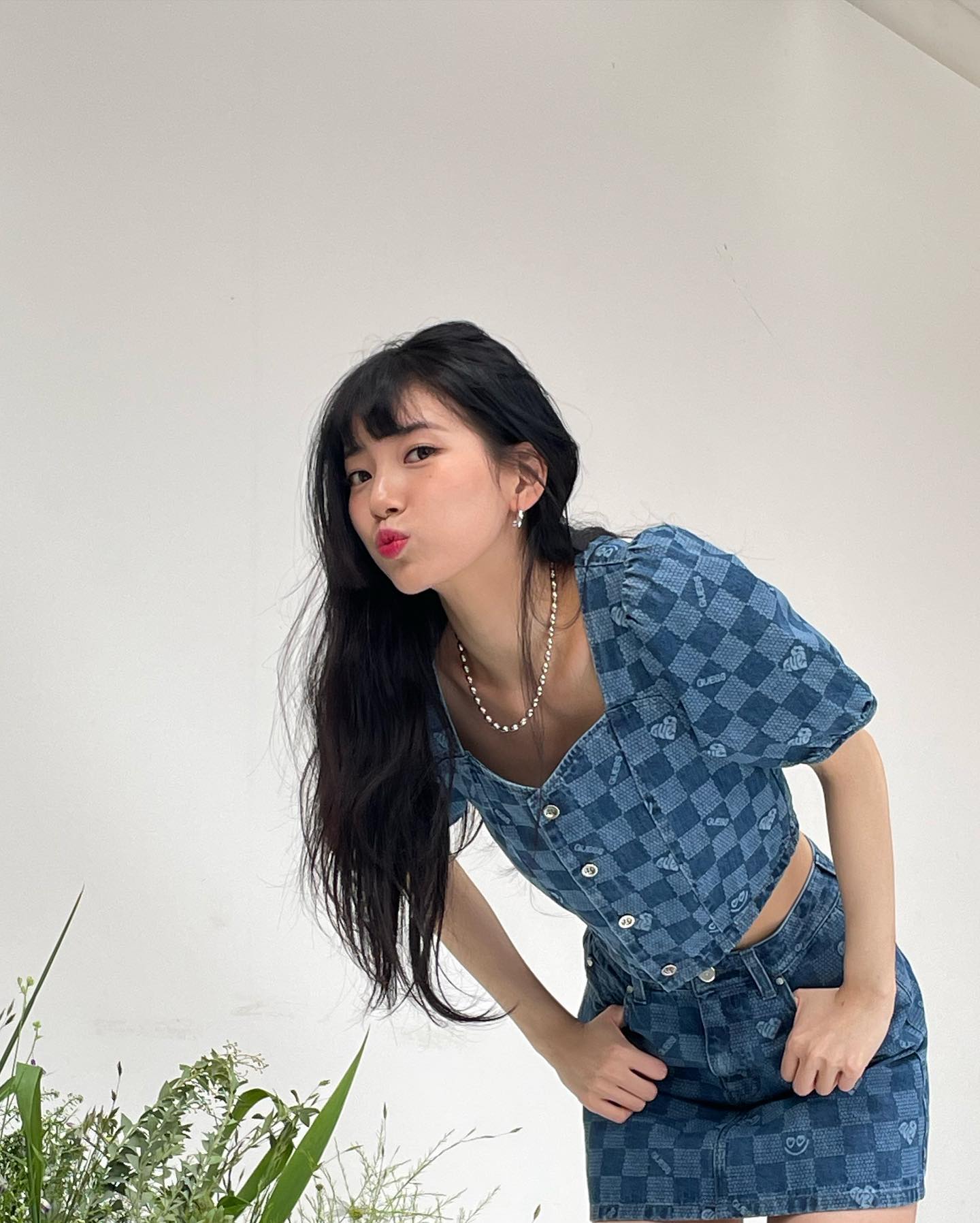 [잡담] 게스 수지는 멀까.. | 인스티즈