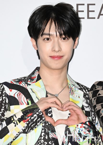 [잡담] 와 가온 개잘생겼다 | 인스티즈