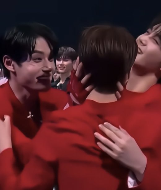 성한빈 김지웅 석매튜 김규빈 데뷔해라 | 인스티즈