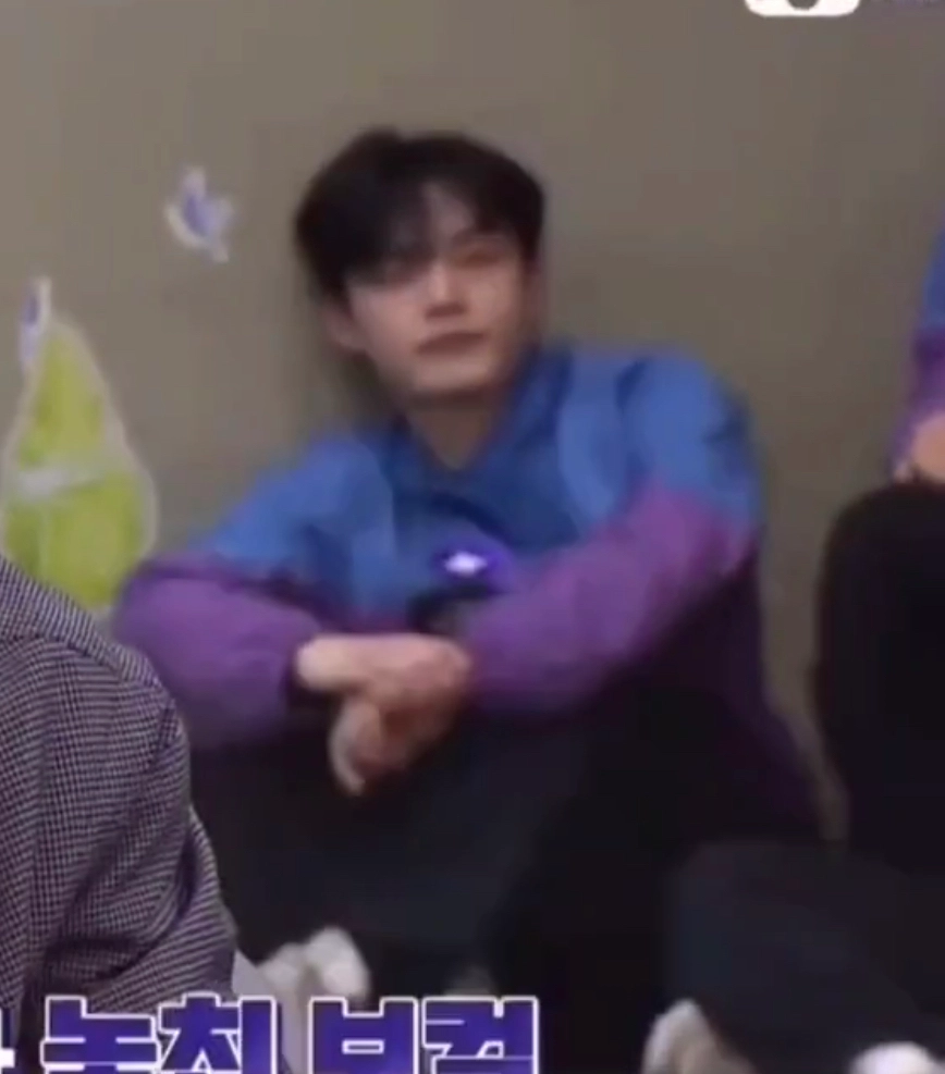 [잡담] 김지웅 장하오 이 꼬질거리는 형라인 어쩔거야 | 인스티즈