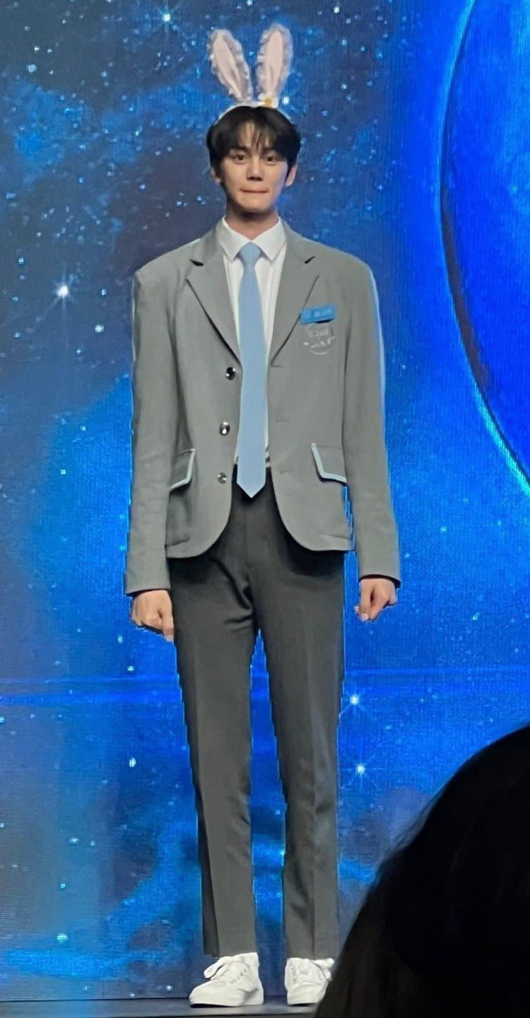 [잡담] 아니 김규빈은 대체 비율이 | 인스티즈