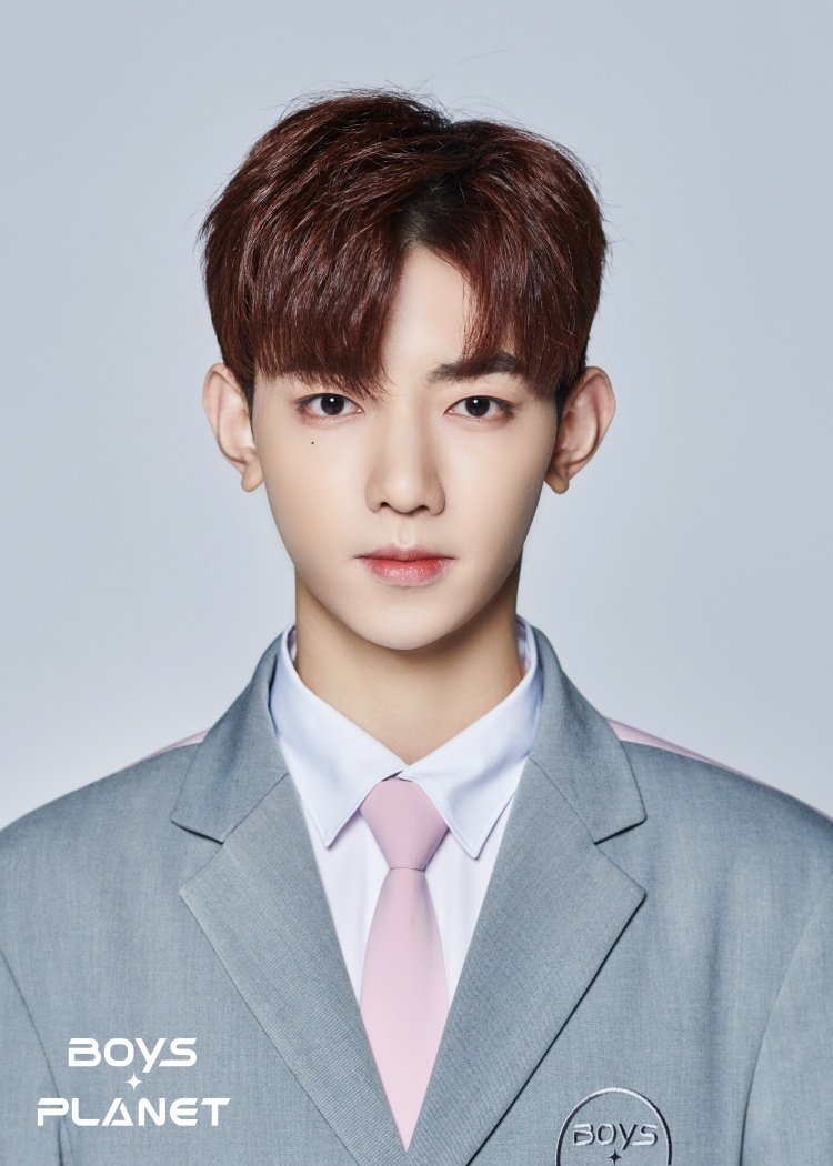 [잡담] 징하오 귀 되게 신기하게 생기지 않았어? | 인스티즈