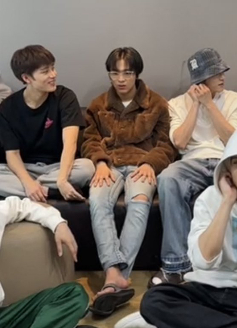 [잡담] 해찬이 진짜 이옷 뽕뽑네 | 인스티즈