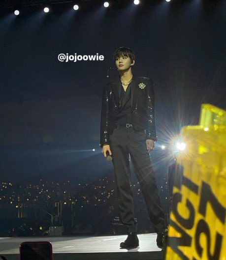 [잡담] 정우 다리 길어서 키 더 커보이는거 같음 | 인스티즈