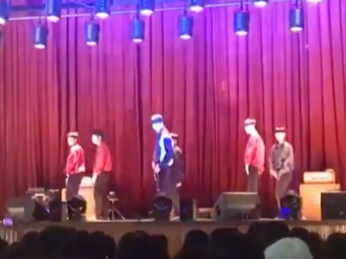 [잡담] 박건욱 과거 춤 영상들 웃긴 게 | 인스티즈