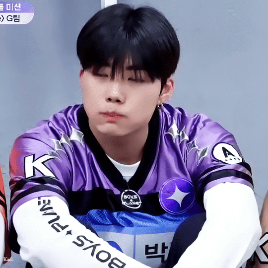 [잡담] 건욱이 염색하면 무슨 색이 어울릴까? | 인스티즈