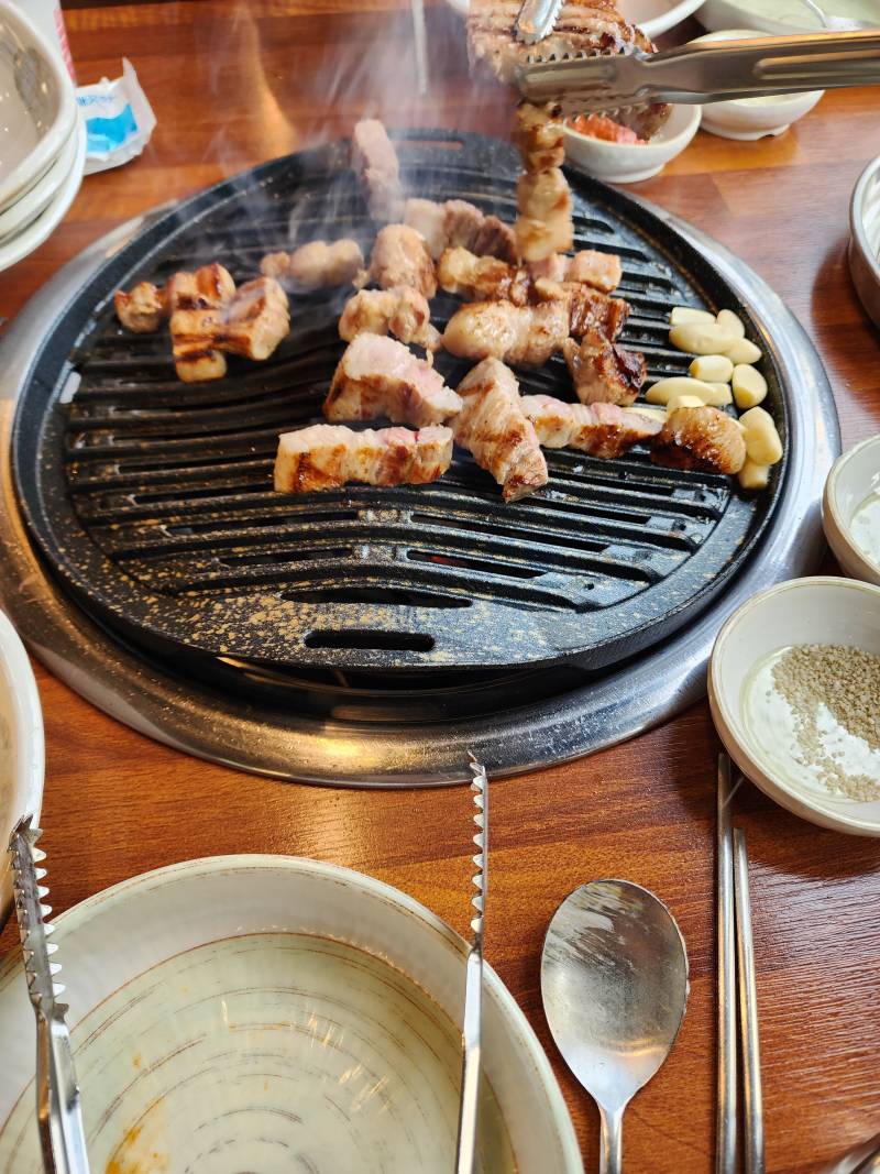 오늘점심에 먹은 고기가 생각나는걸 - 인스티즈(instiz) 익명잡담 카테고리 오늘점심에 먹은 고기가 생각나는걸