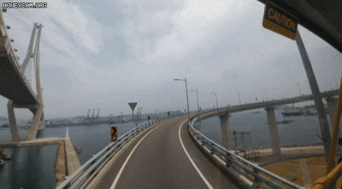 부산 처음 와서 멘탈이 나간 운전자 | 인스티즈