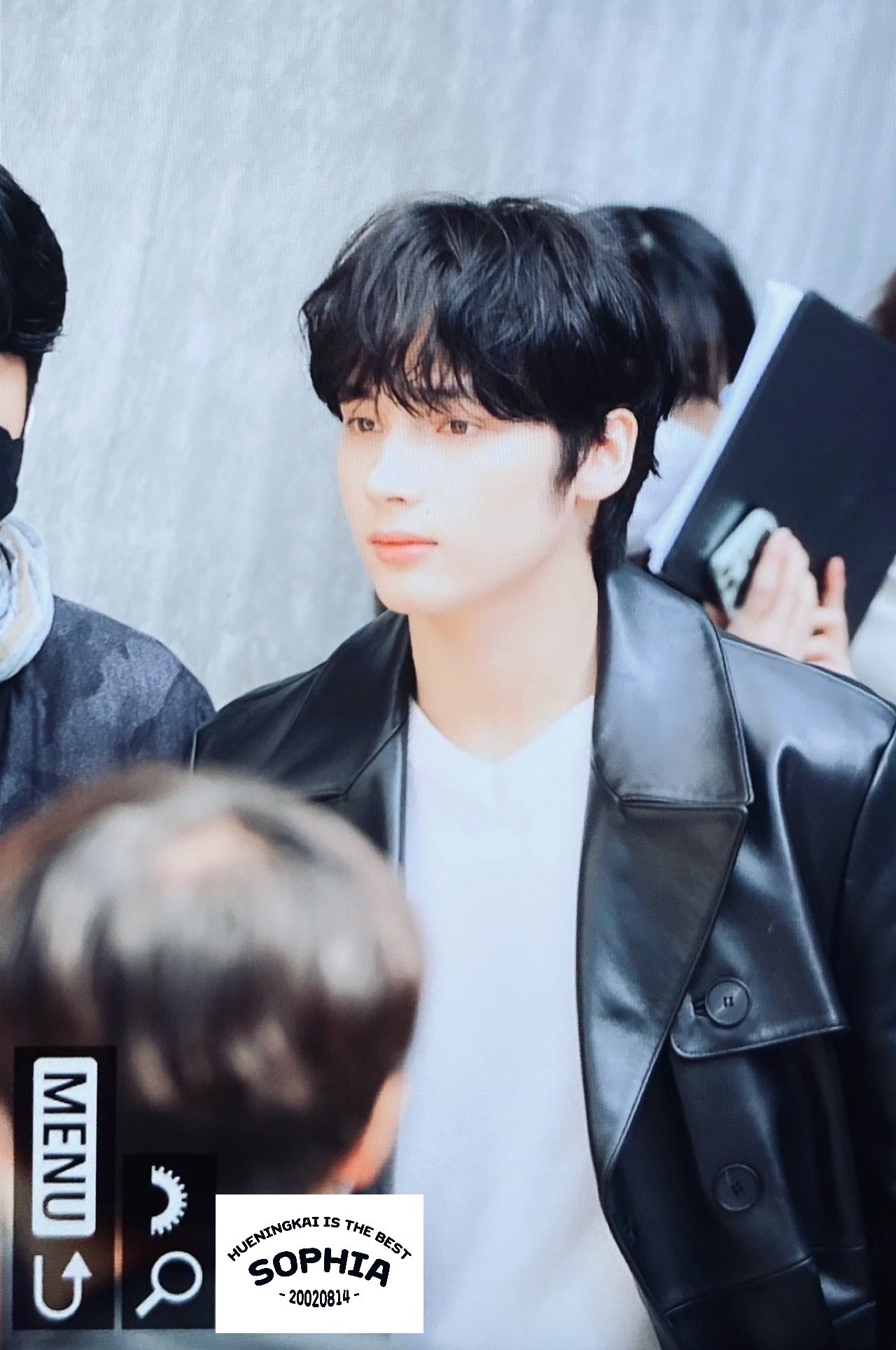 [잡담] 오늘 서울패션위크 참석한 휴닝카이 | 인스티즈