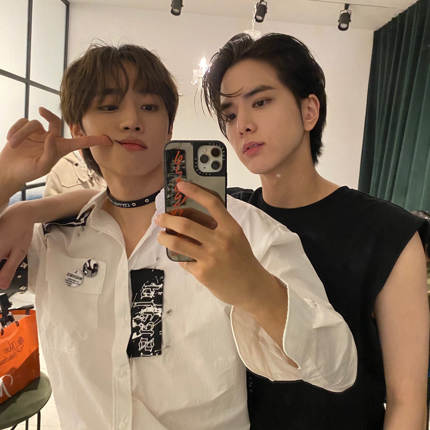 [잡담] 더보이즈에 김씨가 2명 있는데 둘이 ㄹㅇ 형제같음 | 인스티즈