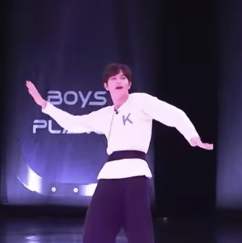 [잡담] 뜬금없는데 정민규 성한빈한테 텃팅 배우는거 보고싶다 | 인스티즈