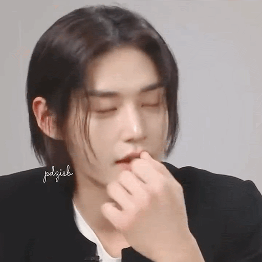 [잡담] 김지웅 장발.. 진짜 개좋다... 개안하는 기분 | 인스티즈