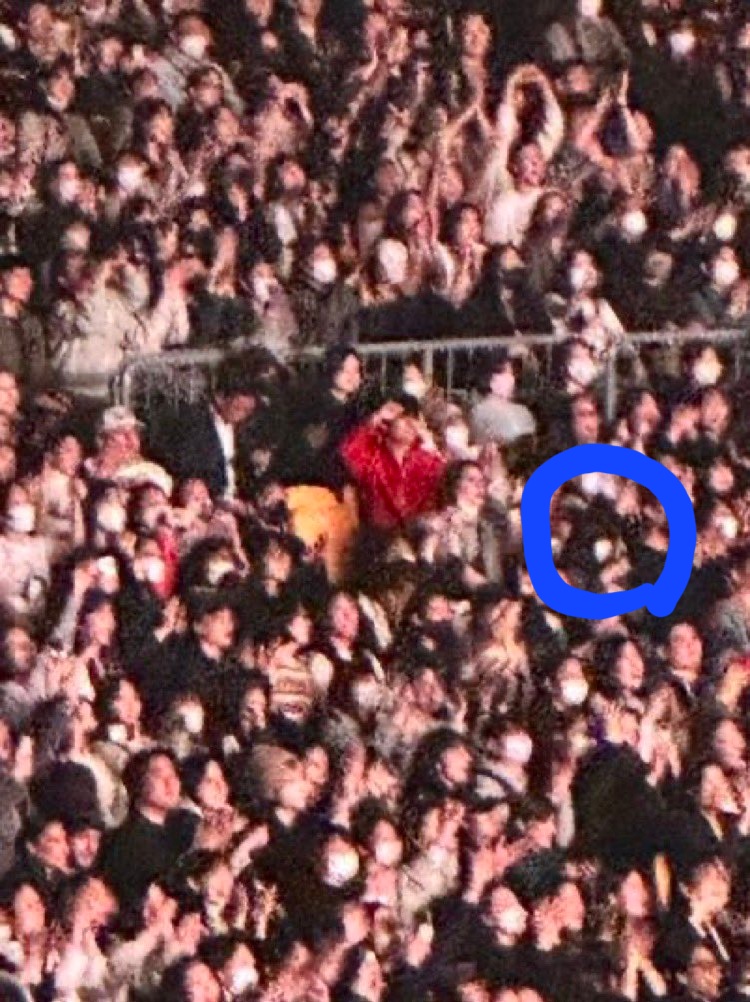 [잡담] 아니 해리콘 이 사진에 뷔랑 정국만 있는게 아니 였구나 | 인스티즈