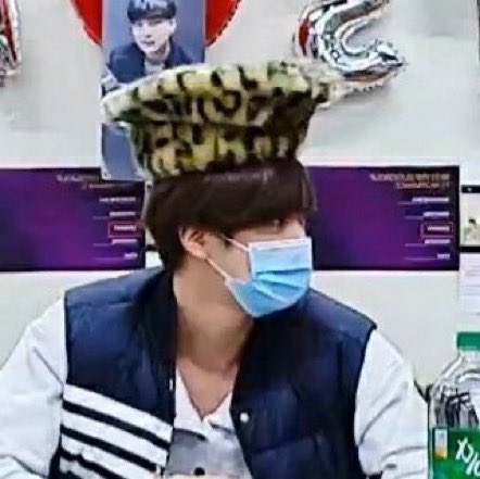 [잡담] 방탄 이거 혹시 다 같은 모자니 | 인스티즈