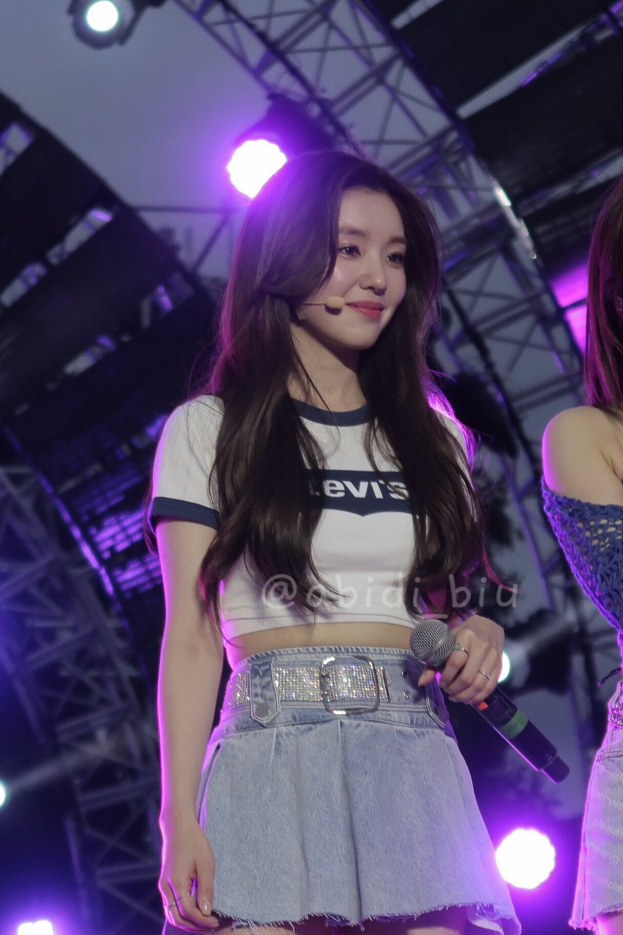 [잡담] 아이린 폰카 진짜 신기하네 | 인스티즈