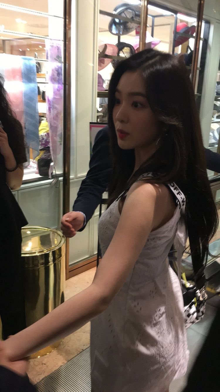 [잡담] 아이린 폰카 진짜 신기하네 | 인스티즈