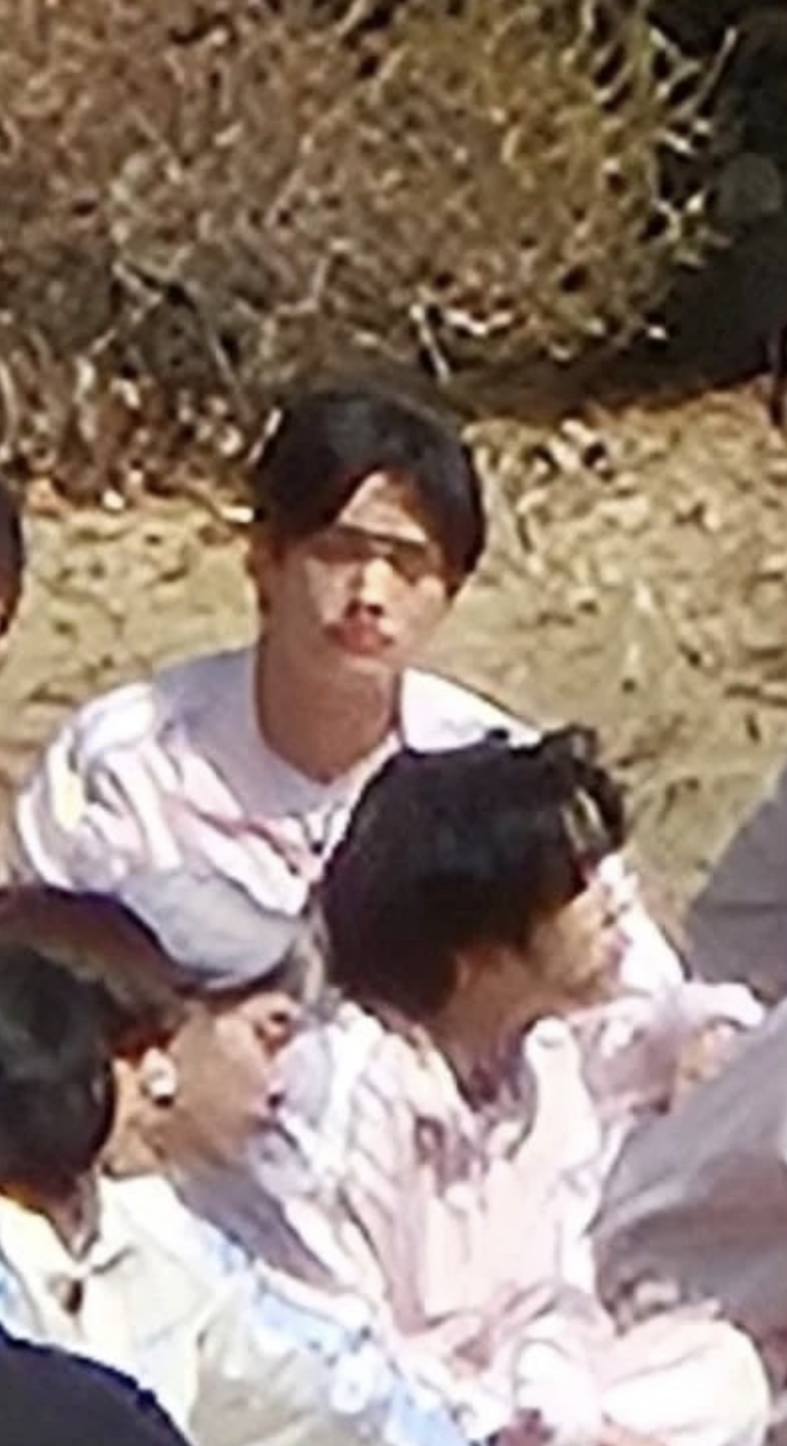 [잡담] 이 연생 보고 김지웅 그거라고 헷갈리신거 아니야? ㅅㅍㅈㅇ | 인스티즈