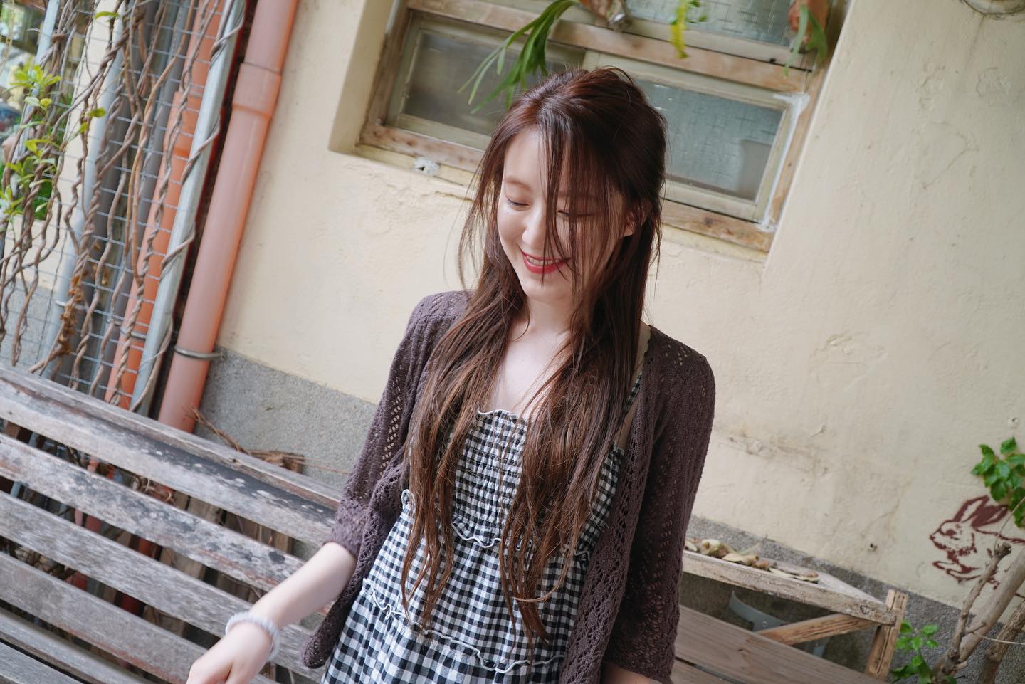 [잡담] 슈화는 이런 자연스러운 사진들이 진짜 예쁜거같애 | 인스티즈